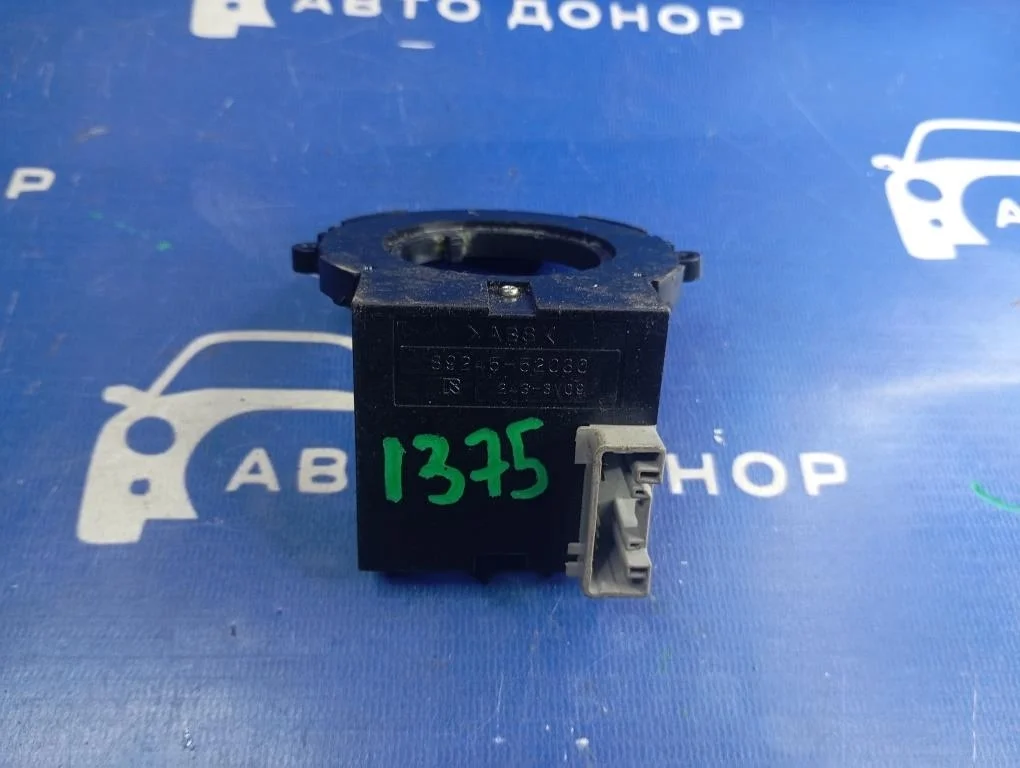 датчик положения руля TOYOTA VOXY ZRR70 -