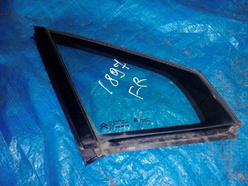 стекло боковое глухое CITROEN C4 B7 -