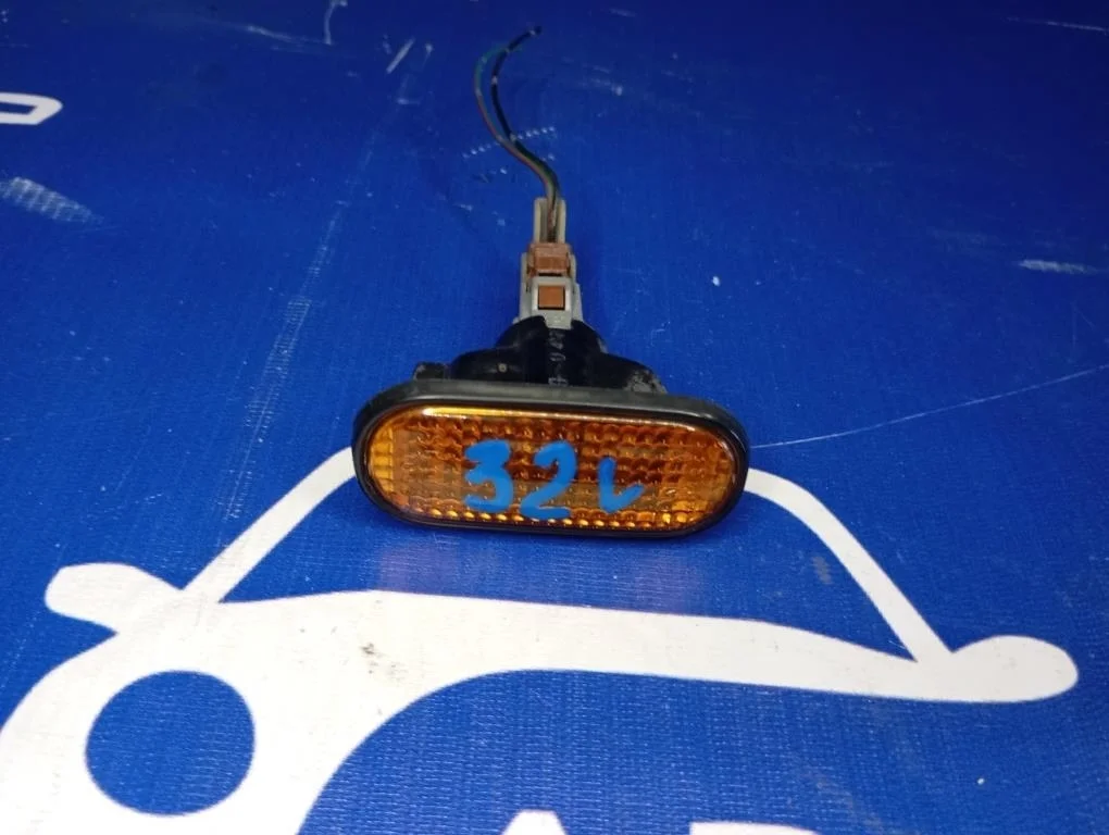 повторитель поворота в крыло HONDA ODYSSEY RA6 -