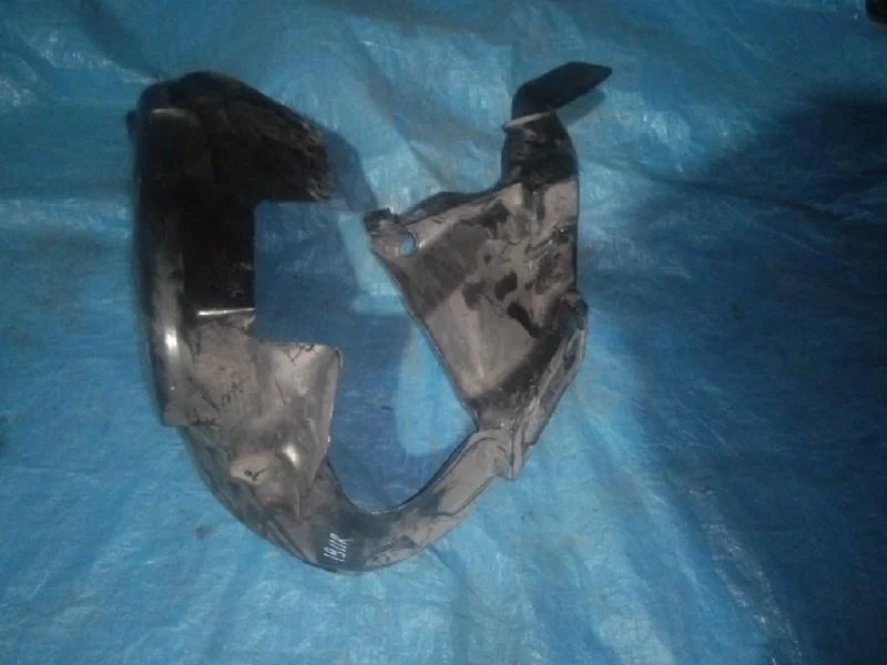 подкрылок LAND ROVER FREELANDER L314 -