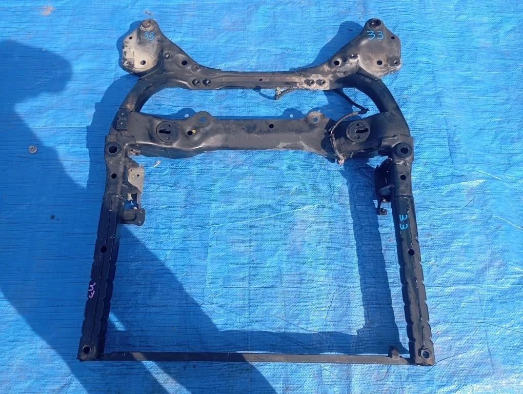 балка под двс NISSAN FUGA PY50 VQ35DE