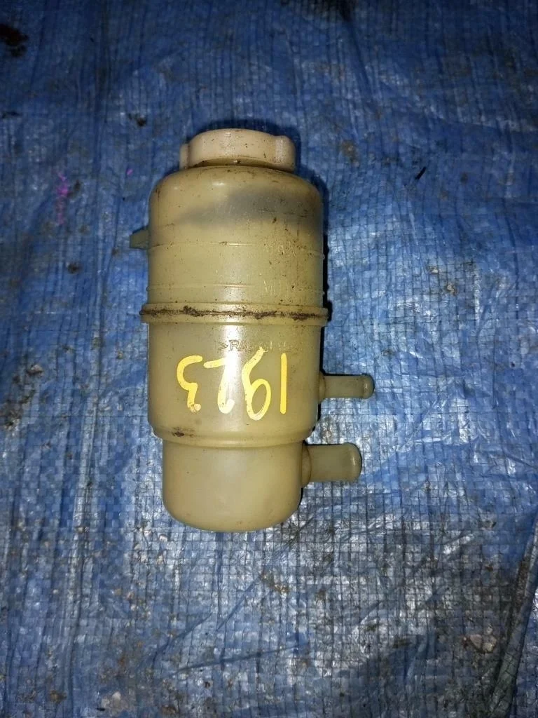 бачок гидроусилителя MITSUBISHI GALANT FORTIS CY4A 4B11