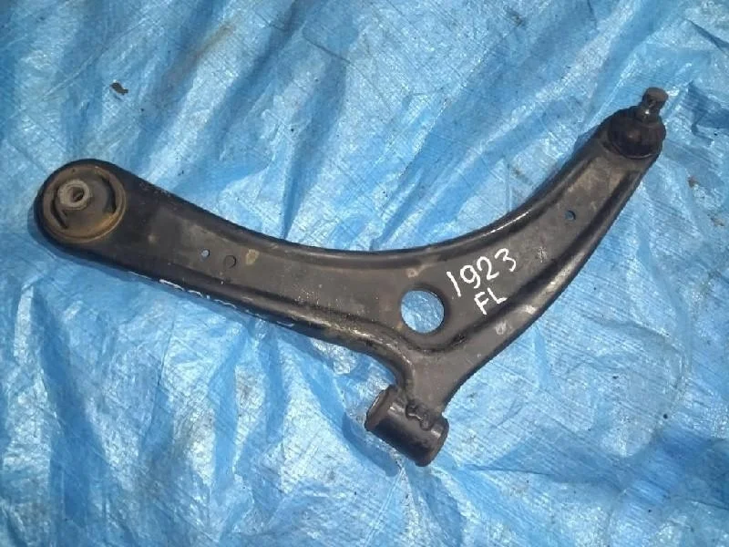 рычаг MITSUBISHI GALANT FORTIS CY4A -