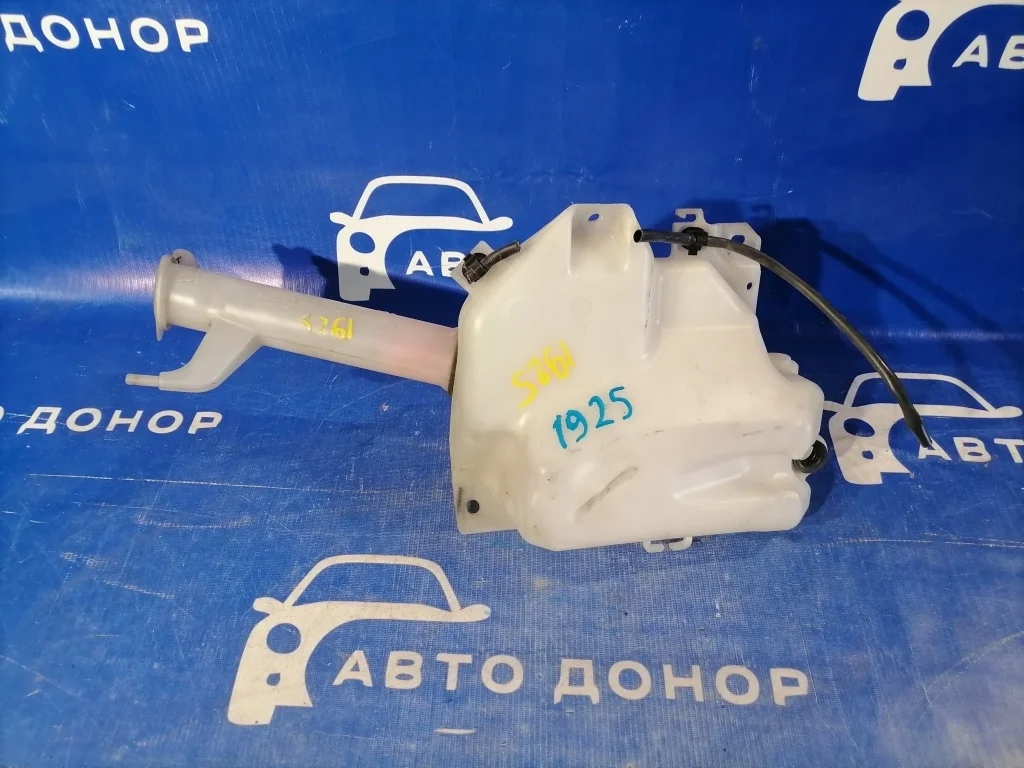 бачок омывателя MITSUBISHI GRANDIS NA4W -