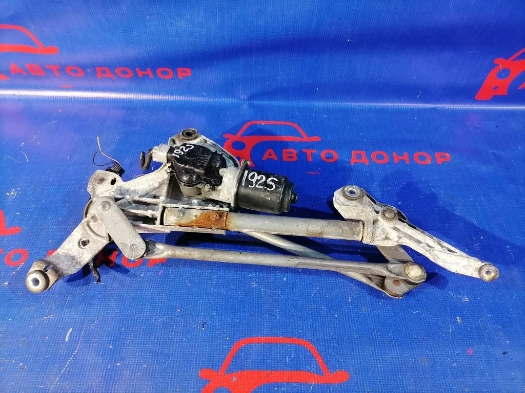 мотор дворников MITSUBISHI GRANDIS NA4W -