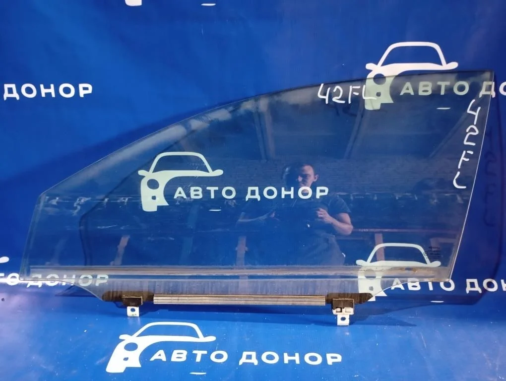 стекло TOYOTA AVENSIS AZT251 2AZFSE