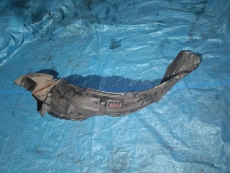 подкрылок TOYOTA PRIUS NHW11 1NZFXE