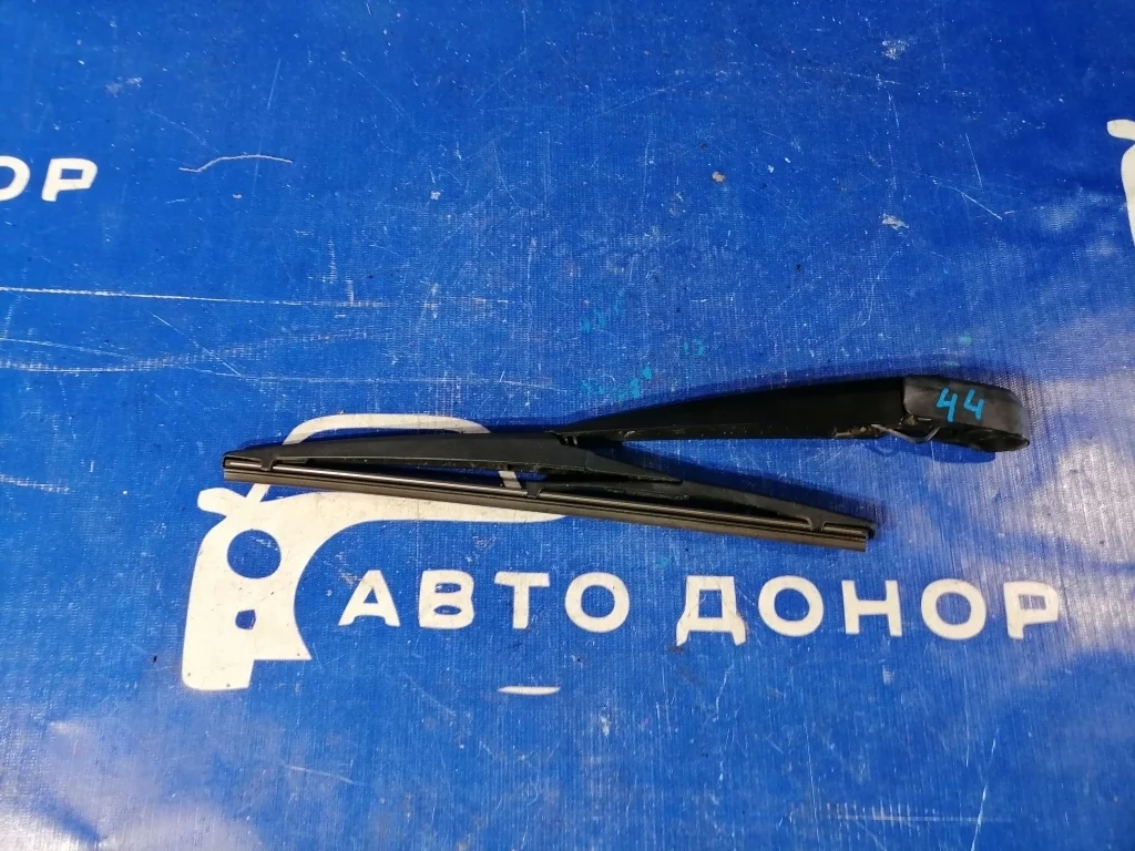 дворник 5-й двери TOYOTA WISH ZNE14 1ZZFE