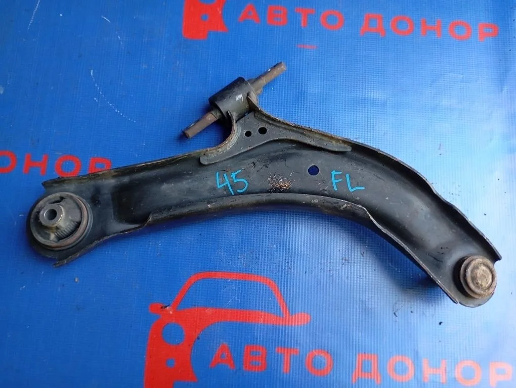 рычаг NISSAN SERENA NC25 MR20DE