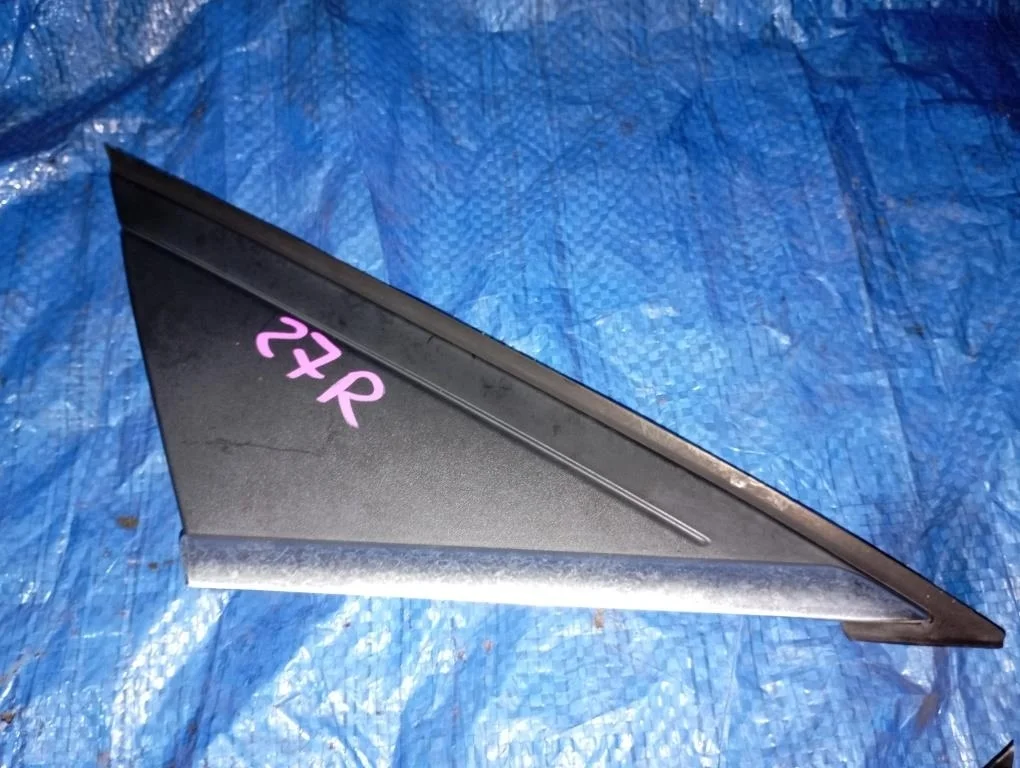 уголок крыла FORD FOCUS CB8 MGDA