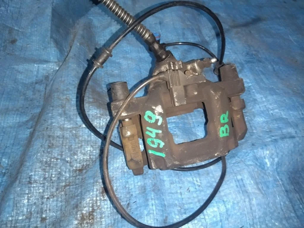 суппорт MERCEDES-BENZ C-Class W204.041 M271KE18ML