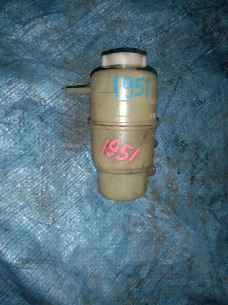 бачок гидроусилителя MITSUBISHI OUTLANDER CW4W 4B11