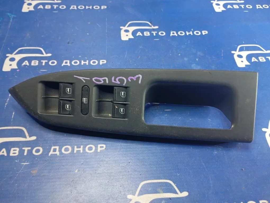 блок управления стеклоподъемниками VOLKSWAGEN TOURAN 1T1 AXW, BLR, BLX, BVY