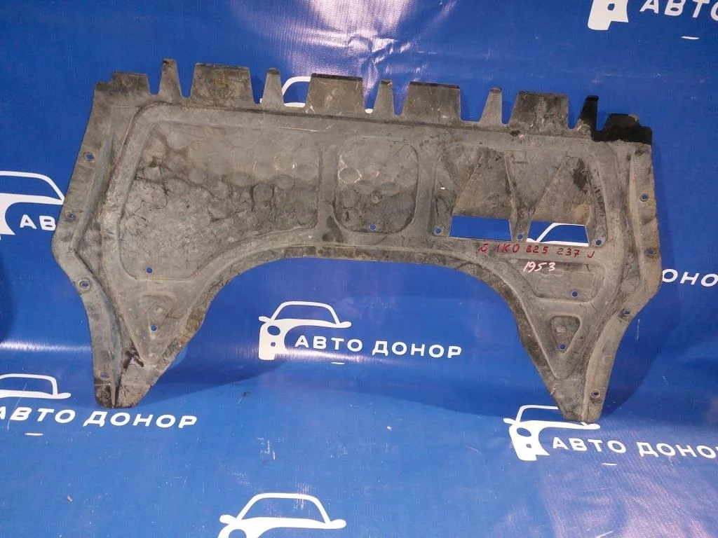 защита двигателя VOLKSWAGEN TOURAN 1T1 AXW, BLR, BLX, BVY