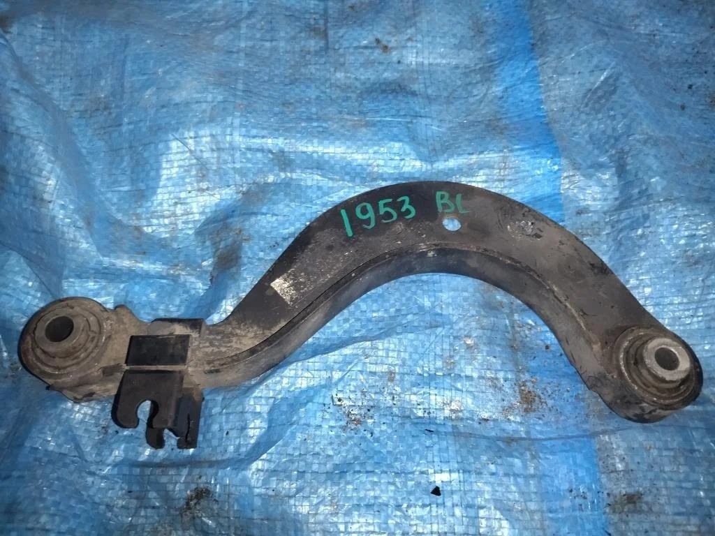 рычаг VOLKSWAGEN TOURAN 1T1 -