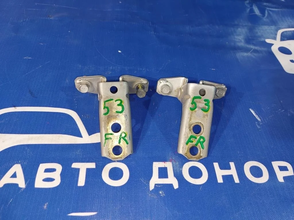 петли двери MITSUBISHI LANCER CS5W 4G93