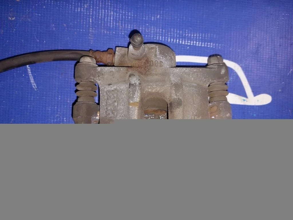 суппорт MITSUBISHI LANCER CS5W 4G93