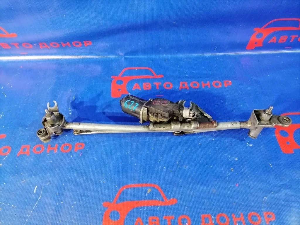 мотор дворников TOYOTA CALDINA ST210 -