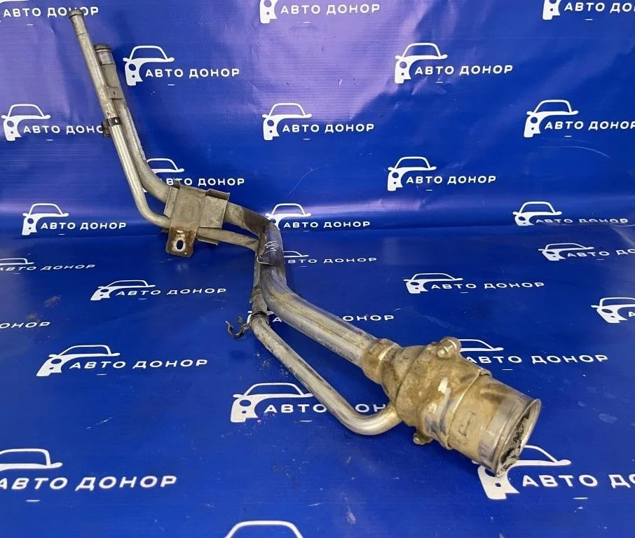 горловина топливного бака FORD FOCUS CB8 IQDB - 2308057