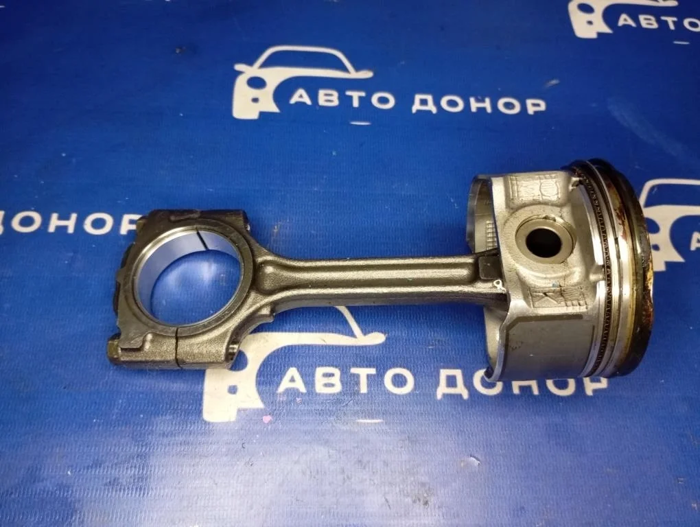 поршень NISSAN NOTE HE12 HR12DE