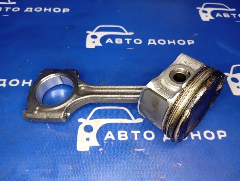 поршень NISSAN NOTE HE12 HR12DE