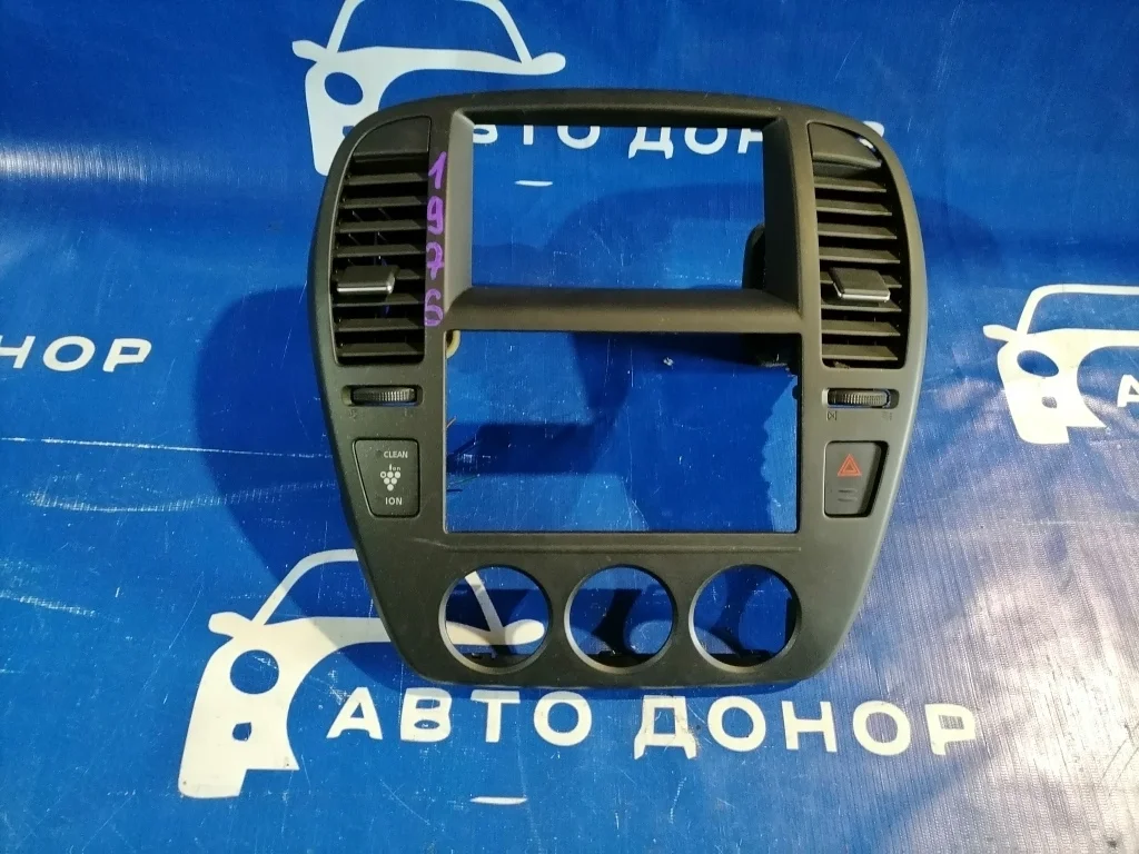 консоль магнитофона NISSAN BLUEBIRD SYLPHY KG11 -