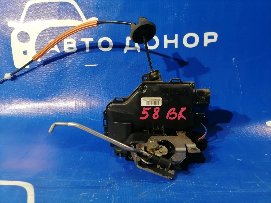 замок двери AUDI A4 8E5 -