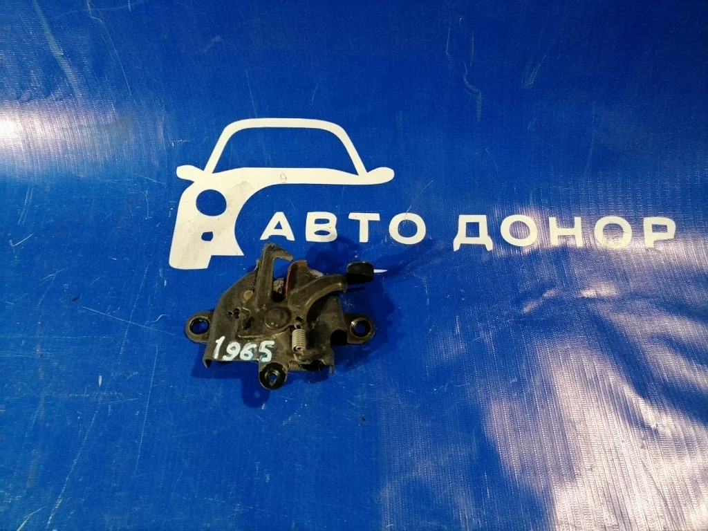 замок капота TOYOTA ISIS ANM10 -