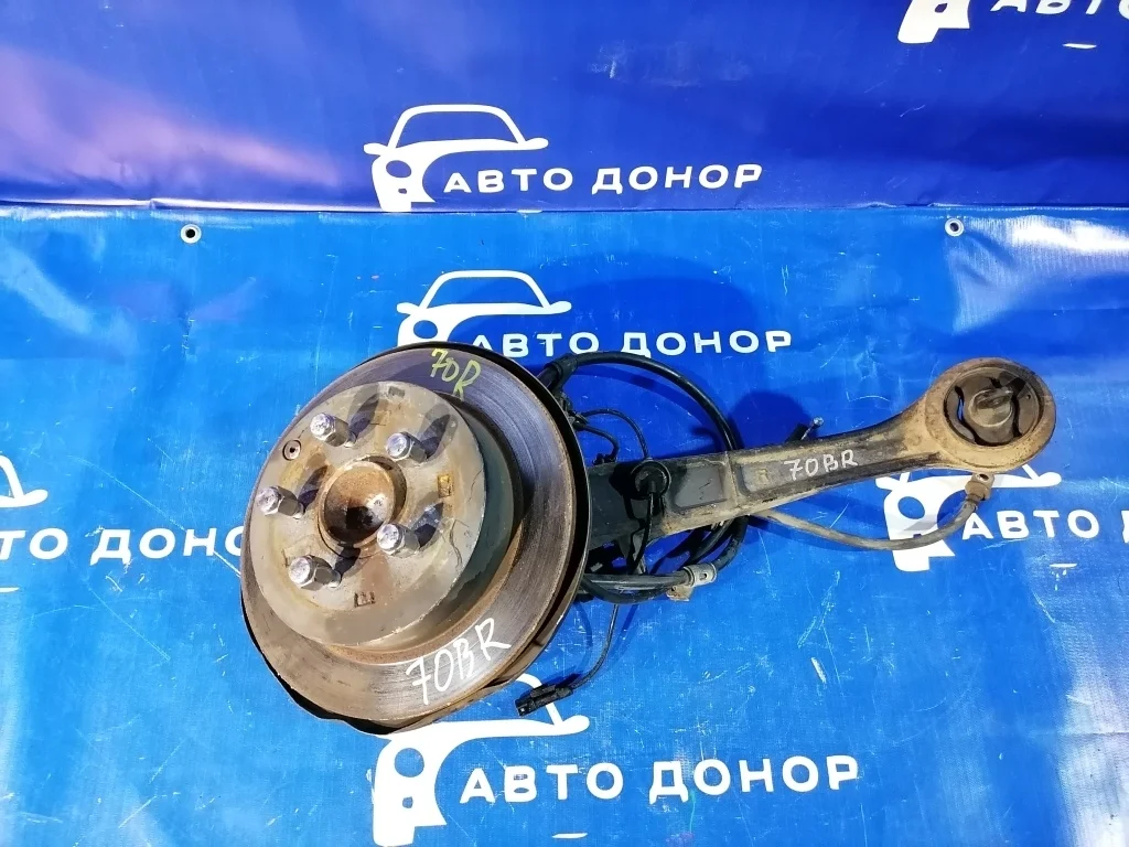 ступица MITSUBISHI Delica D:5 CV5W 4B12