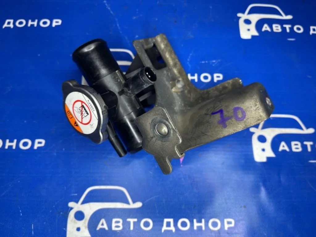 горловина радиатора MITSUBISHI Delica D:5 CV5W 4B12