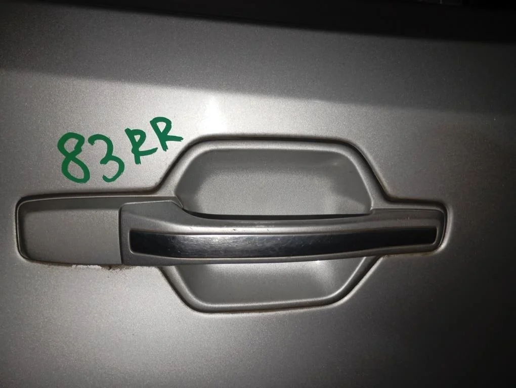 ручка двери MITSUBISHI PAJERO V78W 4M41 R MR970445