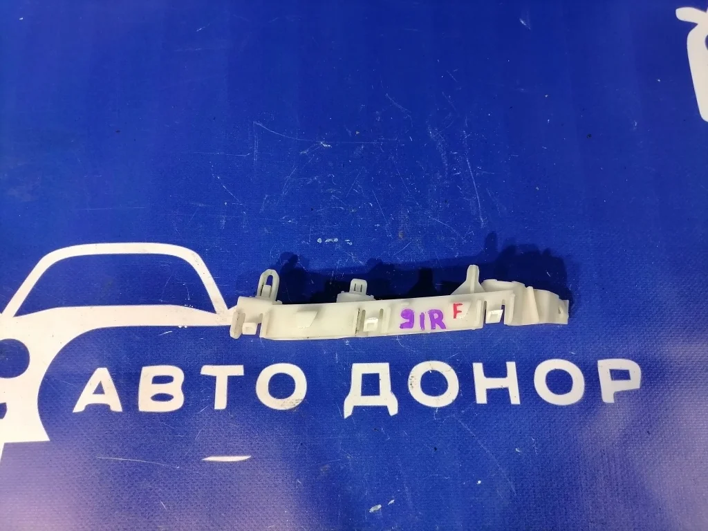 крепление бампера MITSUBISHI OUTLANDER GF8W 4J12