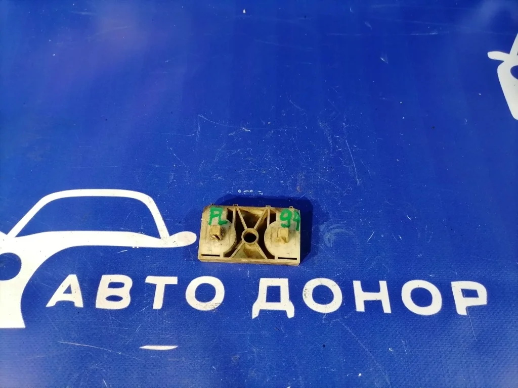 крепление бампера NISSAN XTRAIL NT31 MR20DE