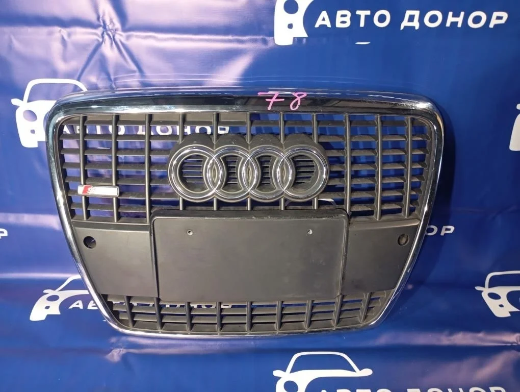решетка радиатора AUDI A6 4F2 AUK