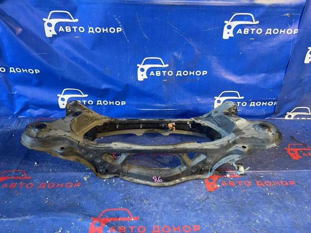 балка поперечная HONDA ODYSSEY RA3 F23A