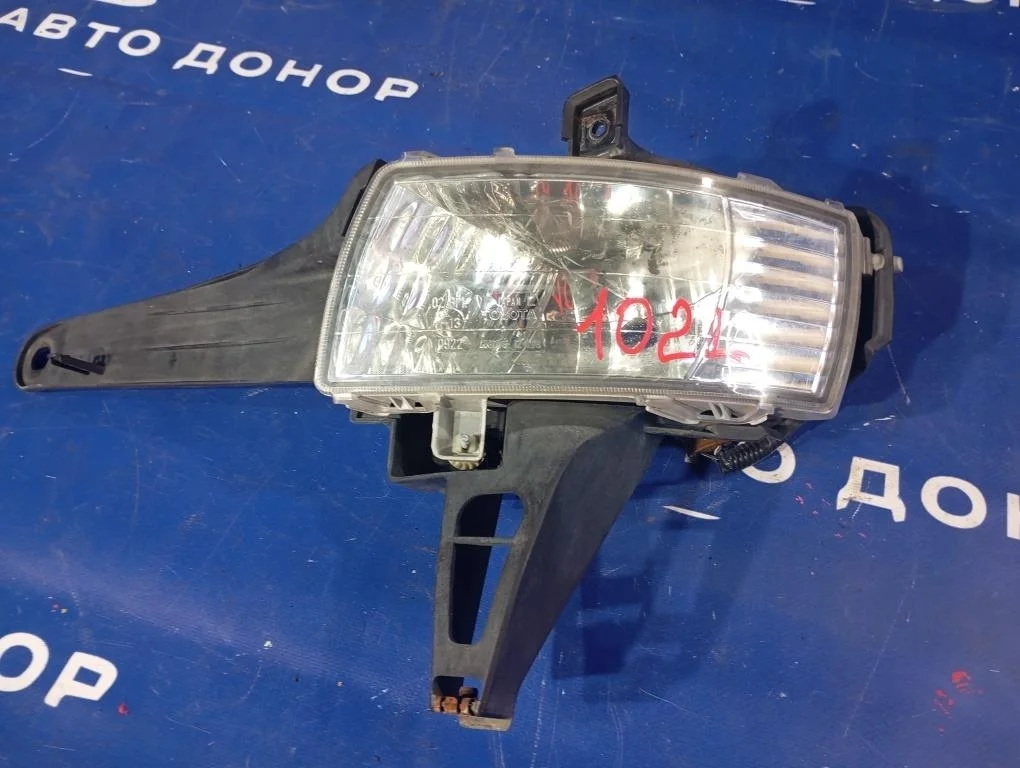 фара противотуманная TOYOTA ESTIMA GSR50W 2GRFE