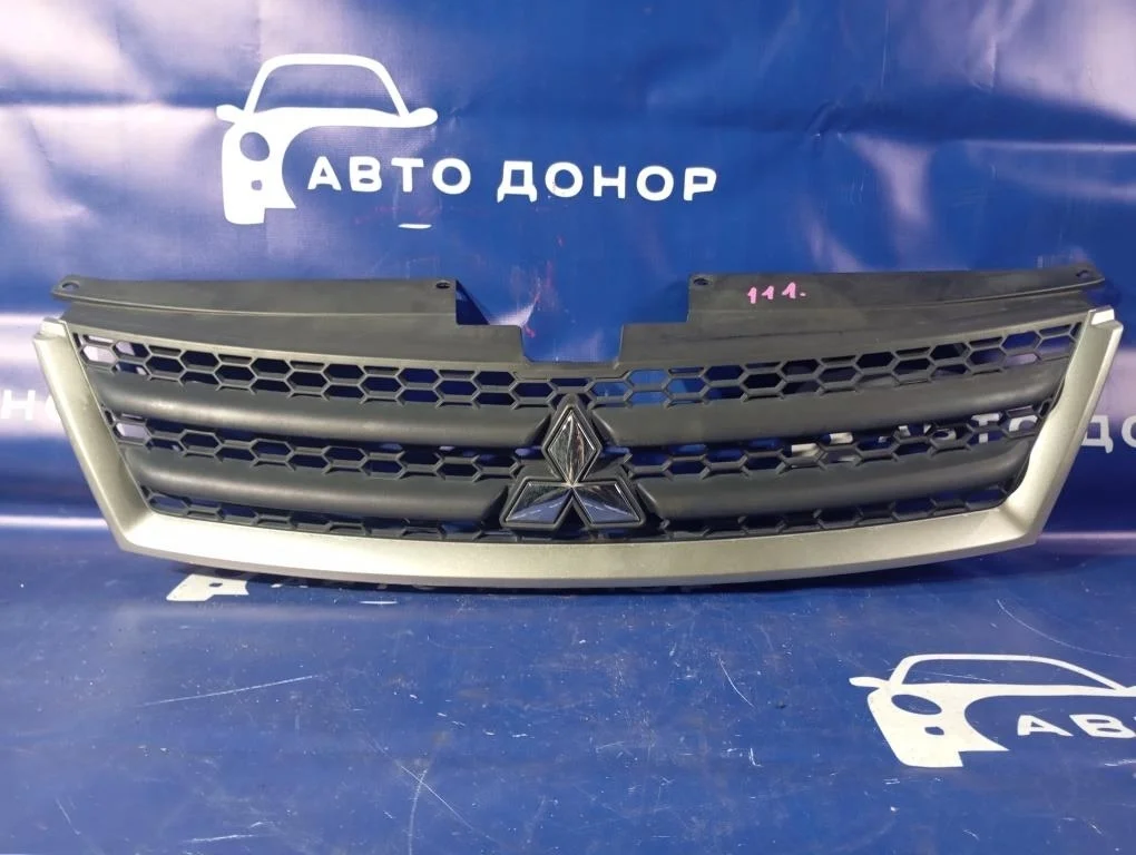 решетка радиатора MITSUBISHI OUTLANDER CW5W -