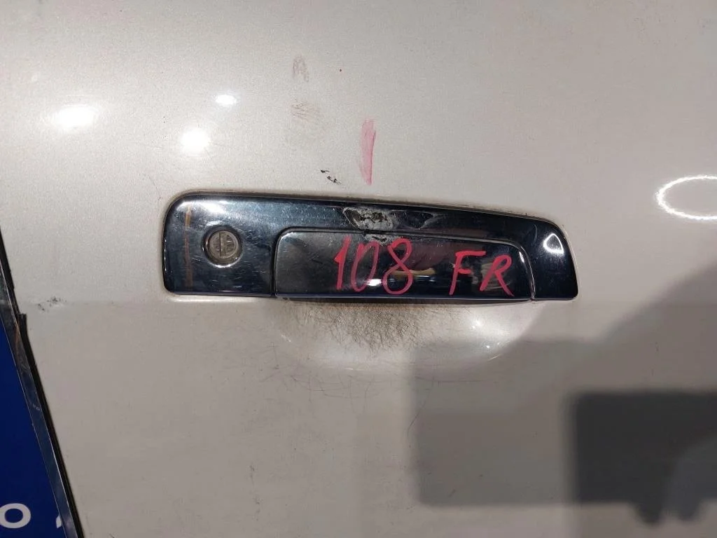 ручка двери MITSUBISHI CHARIOT GRANDIS N94W 4G64