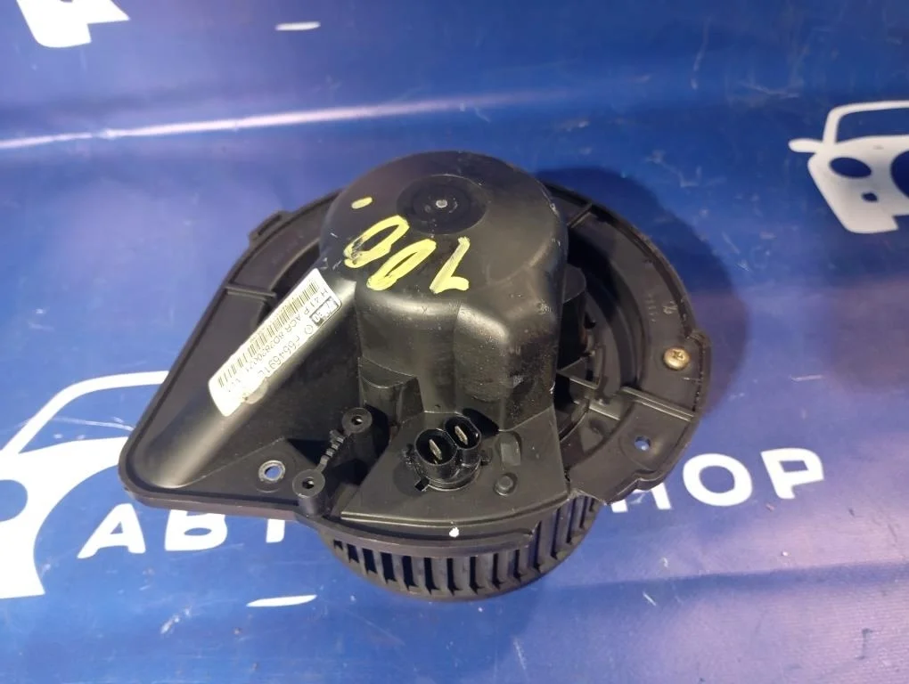 мотор печки VOLKSWAGEN PASSAT 3B3 -