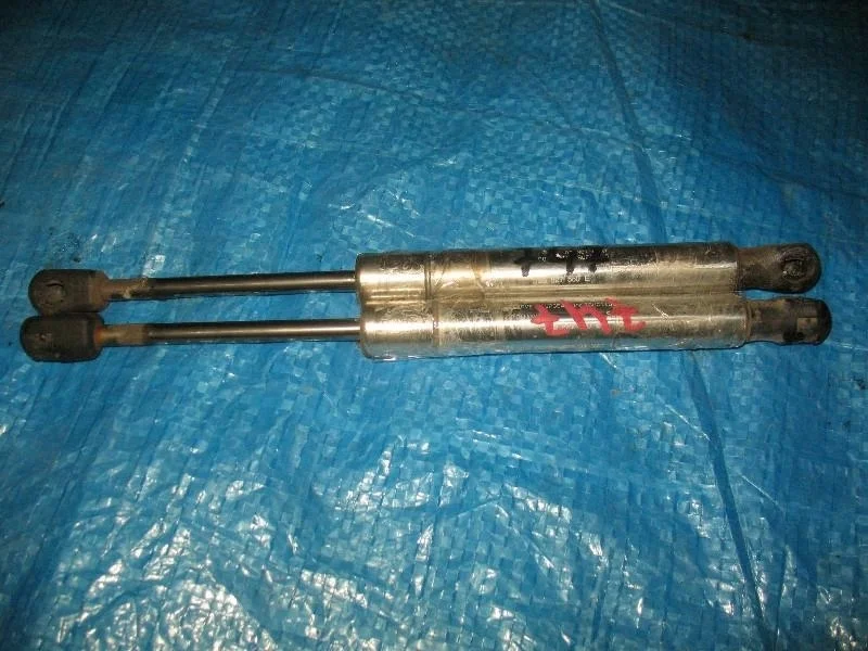 амортизатор капота VOLKSWAGEN BORA 1J2 -