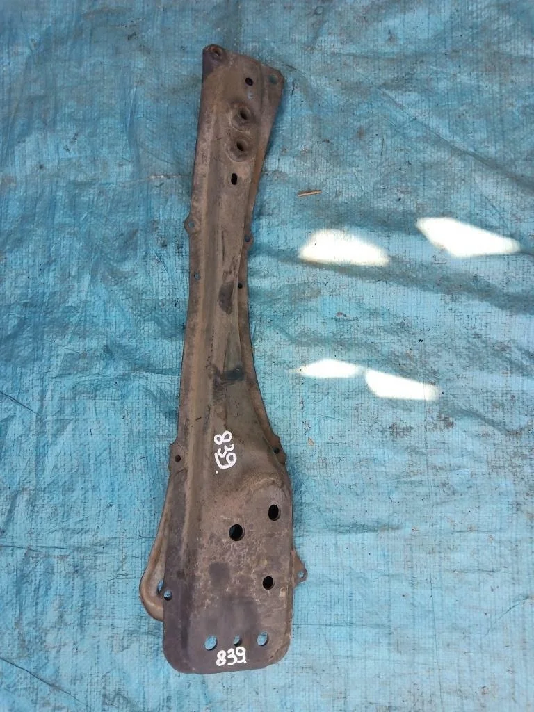 балка продольная TOYOTA AVENSIS AZT251 2AZFSE