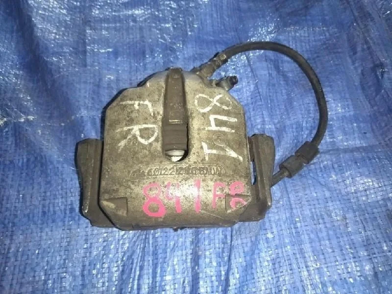 суппорт BMW 5-Series E39 -