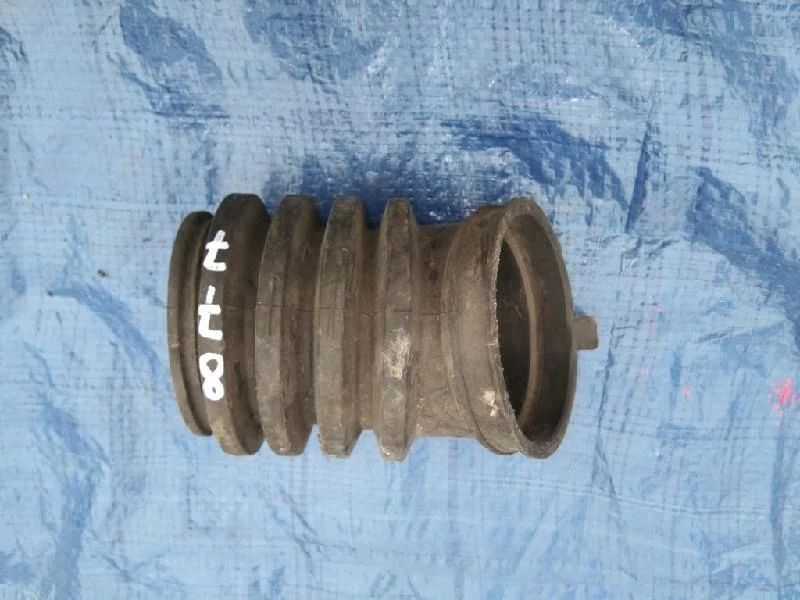 патрубок воздушного фильтра MERCEDES-BENZ E-Class W210 M112E24