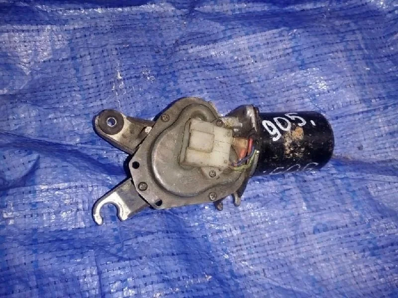 мотор дворников NISSAN MARCH K11 -