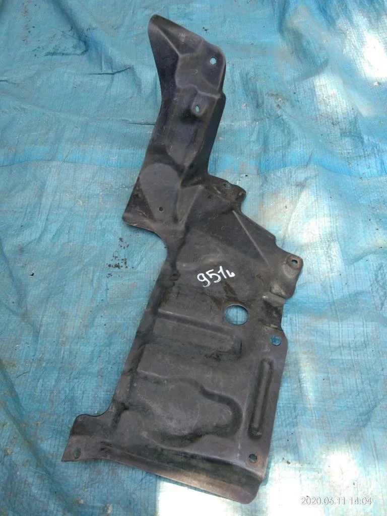 защита двигателя TOYOTA RAV4 ACA21 -