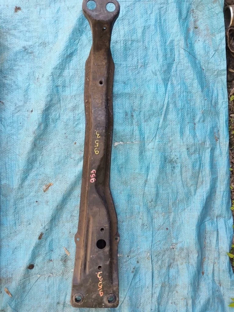 балка продольная NISSAN BLUEBIRD EU14 -