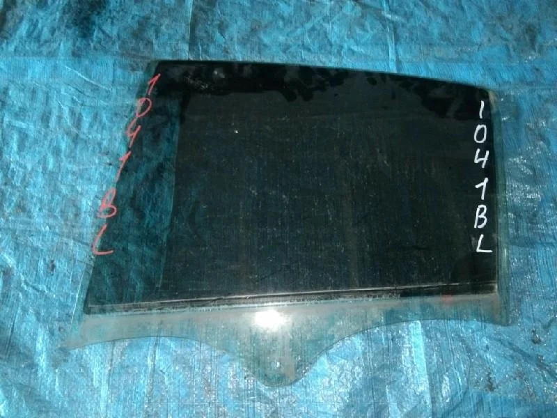 стекло RENAULT LAGUNA II X74 -