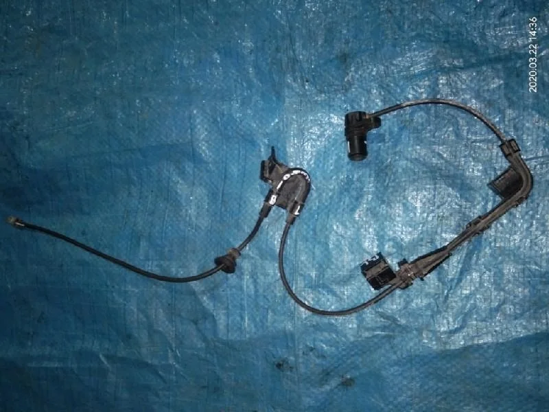 датчик abs TOYOTA COROLLA SPACIO AE111 -