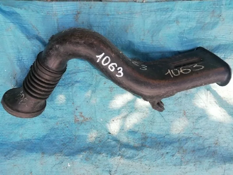 воздухозаборник HONDA CRV RD4 -