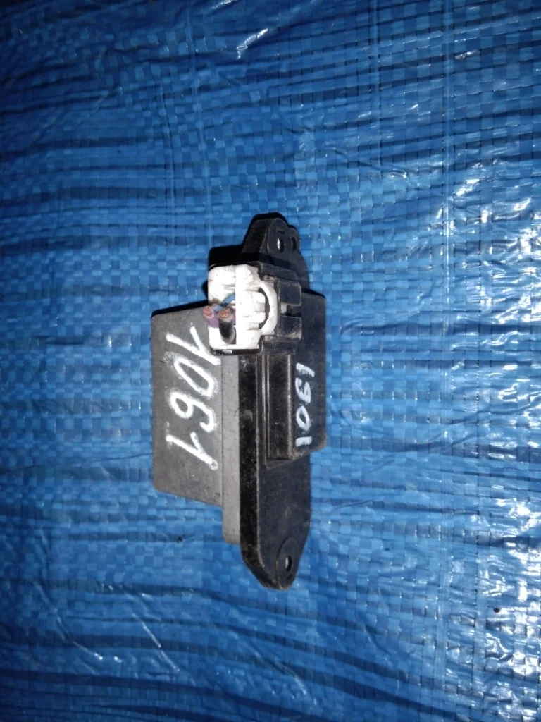 резистор отопителя MAZDA AXELA BLEFW LF